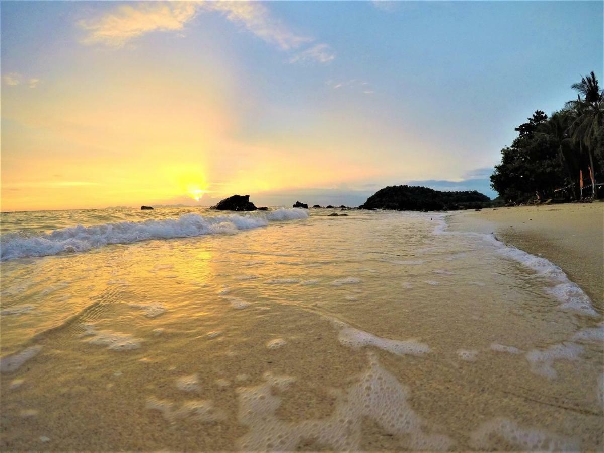 Koh Jum Coral Bay Resort 외부 사진