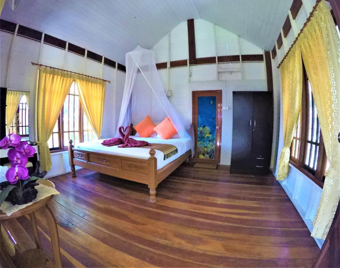 Koh Jum Coral Bay Resort 외부 사진