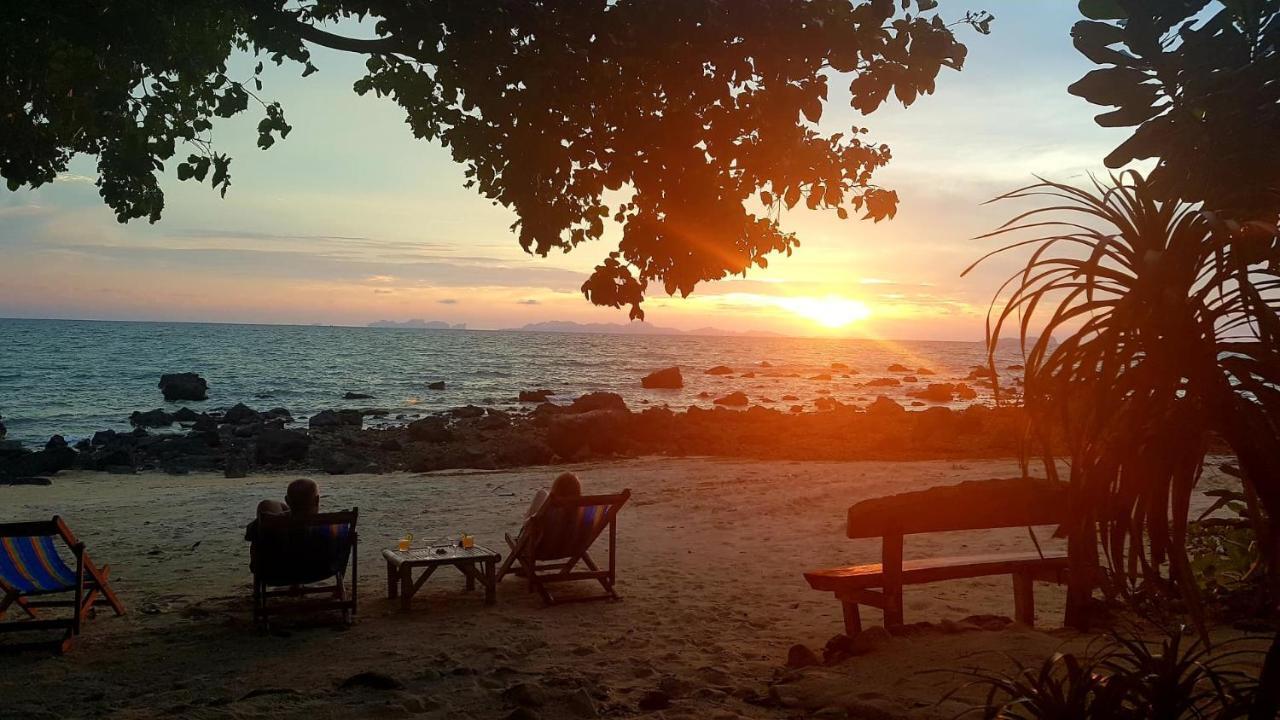 Koh Jum Coral Bay Resort 외부 사진